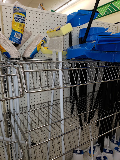 Dollar Store «Dollar Tree», reviews and photos, 2821 E Euclid Ave, Des Moines, IA 50317, USA