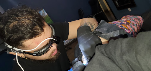 Tattoo Shop «Flying Dutchman Studio», reviews and photos, 608 W 2nd St, Antioch, CA 94509, USA