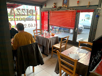 Atmosphère du Restaurant italien PIZZA CESENA à Sept-Sorts - n°6