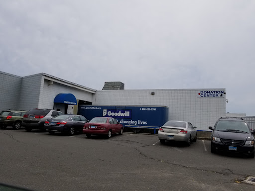 Thrift Store «Goodwill Bridgeport Store and Donation Station», reviews and photos