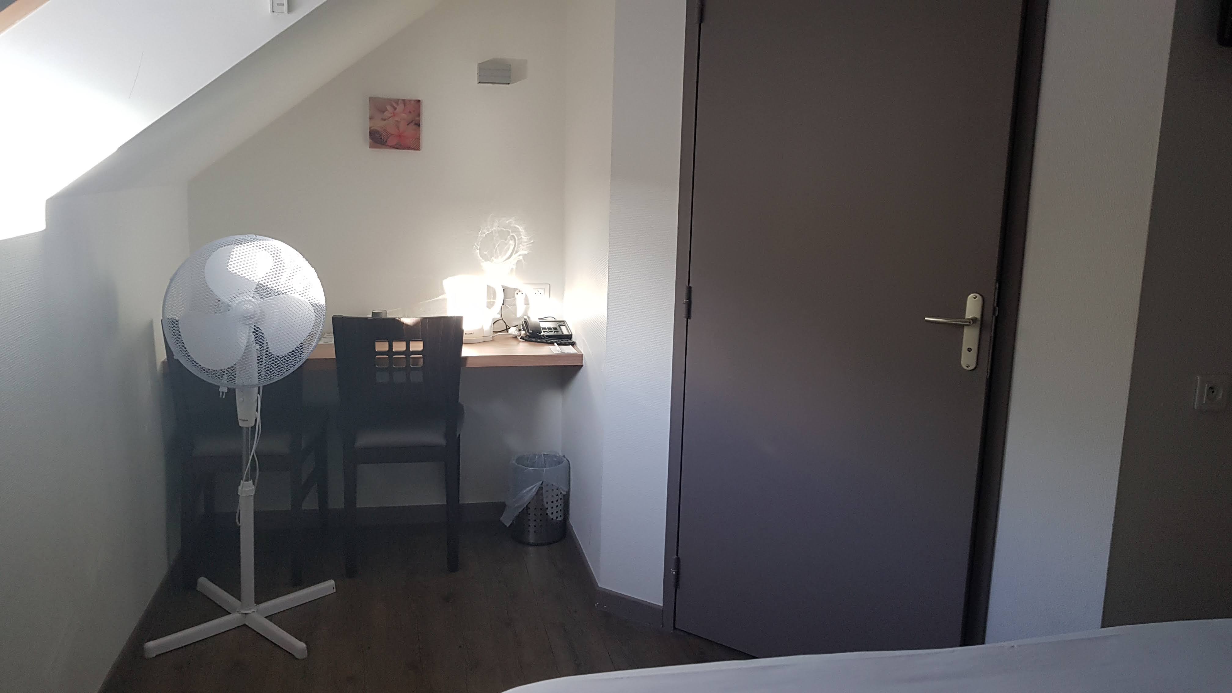 Photo n° 9 de l'avis de Damien.e fait le 25/09/2018 à 05:18