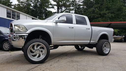 Muffler Shop «Hiram Masterbend Exhaust», reviews and photos, 233 E Memorial Dr, Dallas, GA 30132, USA