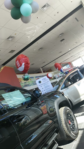 Toyota Dealer «Premier Toyota of Amherst», reviews and photos, 47190 Cooper Foster Park Rd, Amherst, OH 44001, USA