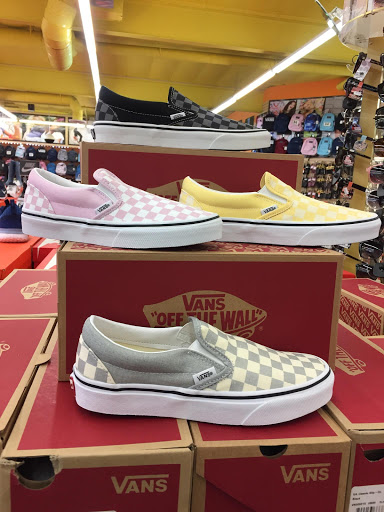 Shoe Store «Shoe City», reviews and photos, 4450 Firestone Blvd, South Gate, CA 90280, USA