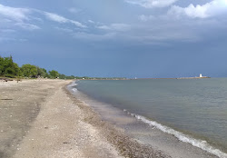 Port Maitland Public Beach'in fotoğrafı geniş bir kıyı şeridi ile birlikte