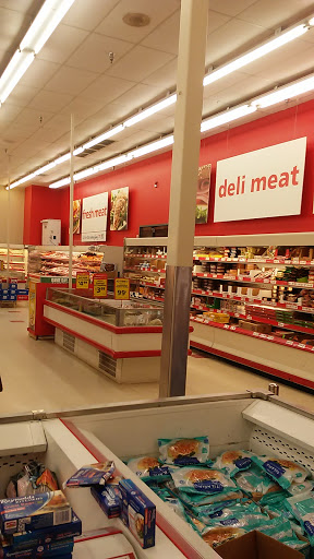 Grocery Store «Save-A-Lot», reviews and photos, 933 N Central Ave, Umatilla, FL 32784, USA