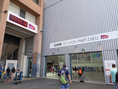 Boutique SNCF à Lyon