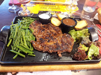 Steak du Restaurant de grillades Poivre Rouge à Belleville-en-Beaujolais - n°3