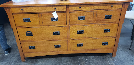 Outlet Mall «Finders Keepers Traders Outlet Mall», reviews and photos, 740-784 Chelsa Dr, Madisonville, KY 42431, USA