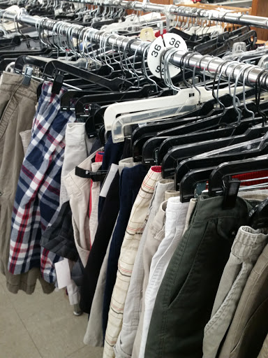 Thrift Store «AMVETS West Seneca», reviews and photos, 1900 Ridge Rd, West Seneca, NY 14224, USA