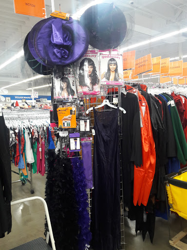 Thrift Store «Goodwill», reviews and photos