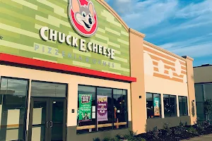 Chuck E. Cheese image