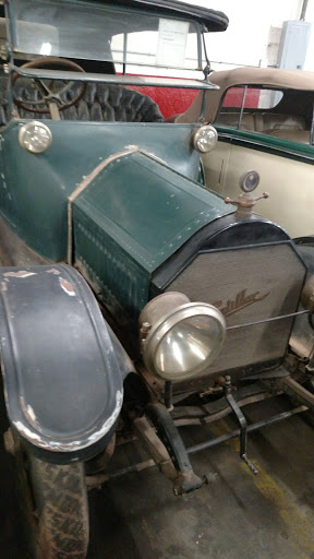 Used Car Dealer «Gullwing Motor Cars, Inc», reviews and photos, 24-30 46th St, Astoria, NY 11103, USA