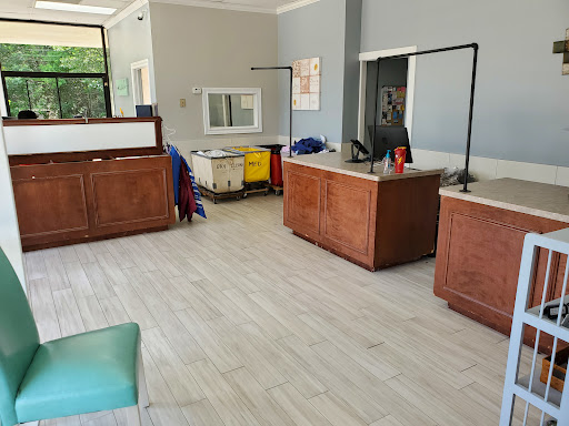 Dry Cleaner «Lake Windcrest Cleaners», reviews and photos, 9201 FM 1488 Rd # 100, Magnolia, TX 77354, USA