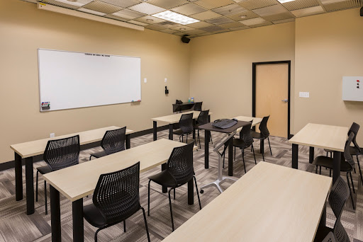 Marketing Consultant «Dealer Car Search», reviews and photos, 12912 Shelbyville Rd, Louisville, KY 40243, USA