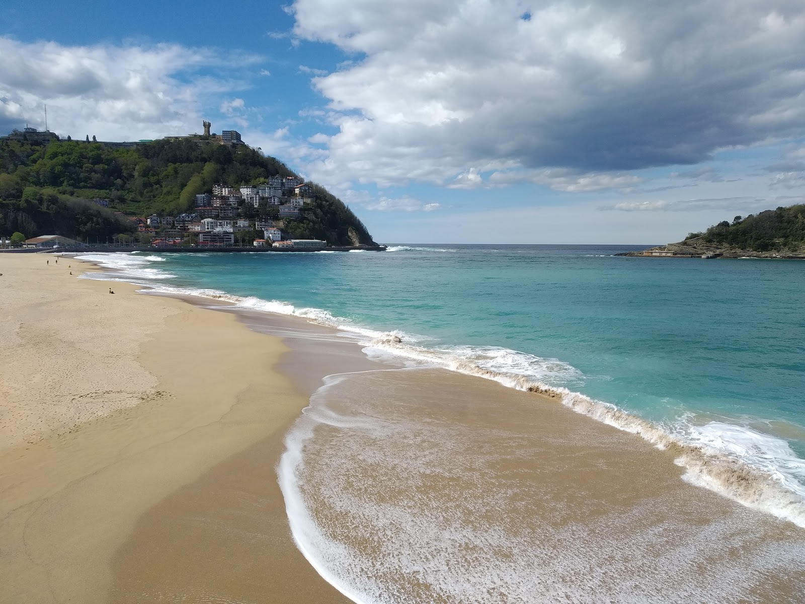Photo de Plage d'Ondarreta - endroit populaire parmi les connaisseurs de la détente