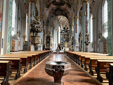 Pfarrkirche St. Nikolaus Pfarrpl. 1, 6060 Hall in Tirol, Österreich