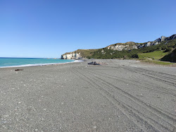 Zdjęcie Nape Nape Beach z powierzchnią turkusowa czysta woda