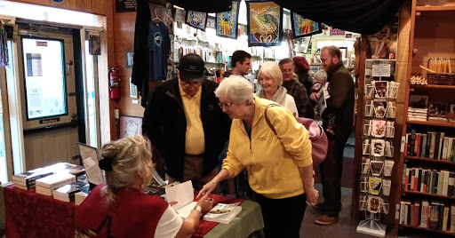 Used Book Store «Tsunami Books», reviews and photos, 2585 Willamette St, Eugene, OR 97405, USA