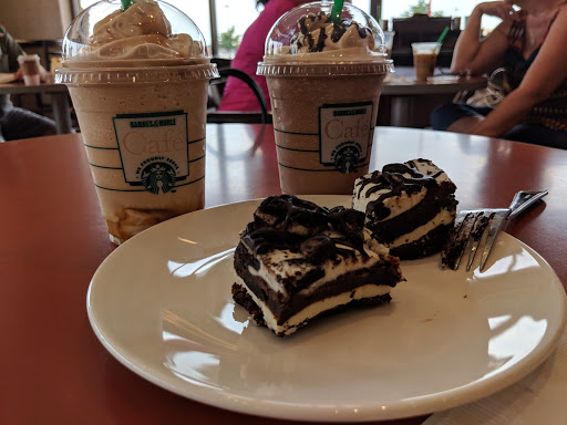 Book Store «Barnes & Noble», reviews and photos, 2621 Plainfield Rd, Joliet, IL 60435, USA