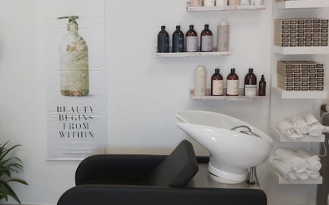 Pura Essência | Estética image