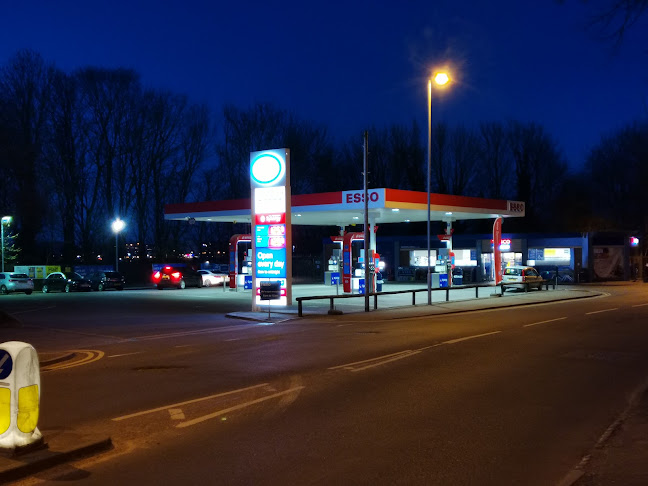 Comments and reviews of Tesco Esso Express