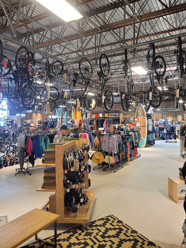 Camping Store «REI», reviews and photos, 63 W Aylesbury Rd, Timonium, MD 21093, USA