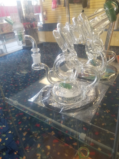 Tobacco Shop «Orillia Smoke Inc», reviews and photos, 18111 E Valley Hwy, Kent, WA 98032, USA