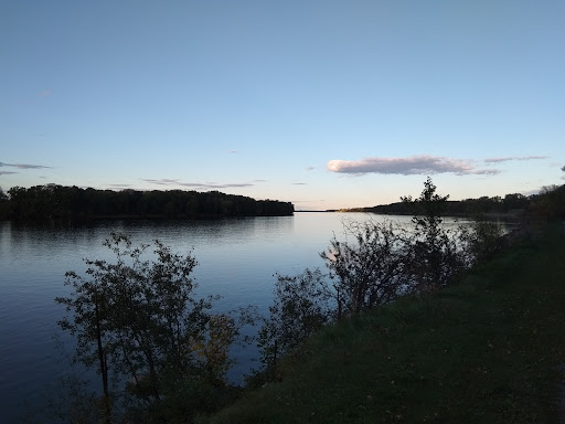 Ottawa River pathway