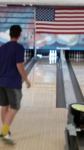 Bowling Alley «Emerson Bowling Lanes», reviews and photos, 1501 36th St, Parkersburg, WV 26104, USA