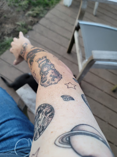 Tattoo Shop «Authentic Arts Tattoo & Gallery», reviews and photos, 207 Terry Rd, Smithtown, NY 11787, USA