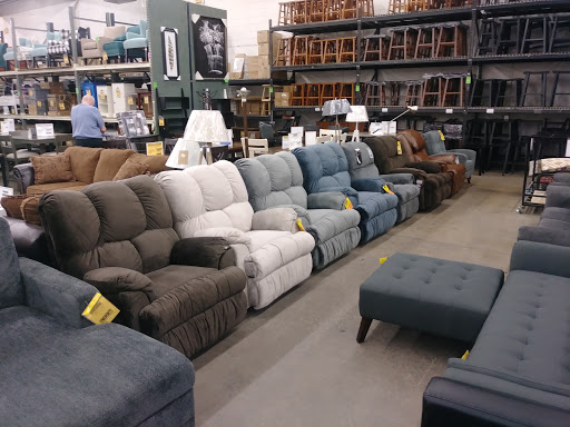 Home Improvement Store «HOBO - Home Owners Bargain Outlet», reviews and photos, 800 S 108th St, West Allis, WI 53214, USA