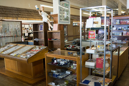 Antique Store «Downtown Antiques Mall», reviews and photos, 1 Court Square, West Plains, MO 65775, USA