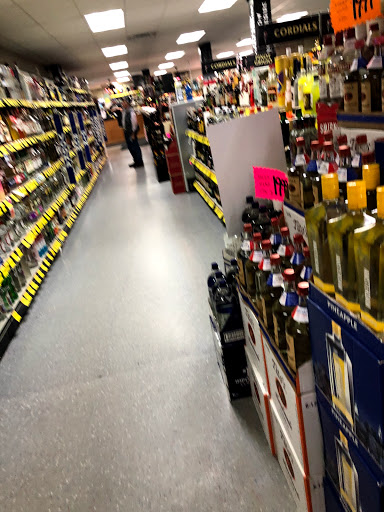 Liquor Store «Spirit Shop», reviews and photos, 657 Watertown Ave, Waterbury, CT 06708, USA