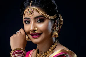 Makeupby_Sindhu image