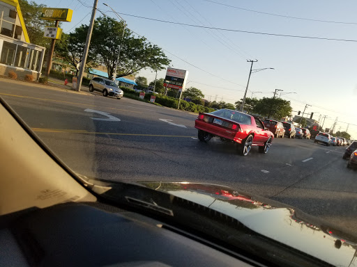 Car Dealer «Car Outlet», reviews and photos, 1705 W Jefferson St, Joliet, IL 60435, USA