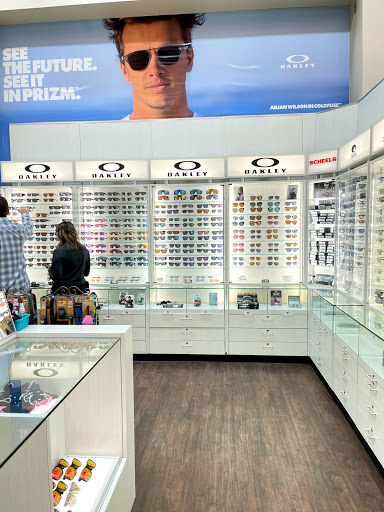 Sporting Goods Store «SCHEELS», reviews and photos, 101 Jordan Creek Pkwy #4000, West Des Moines, IA 50266, USA