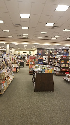 Book Store «Barnes & Noble Booksellers Ingram Festival», reviews and photos, 6065 NW Loop 410 #185, San Antonio, TX 78238, USA