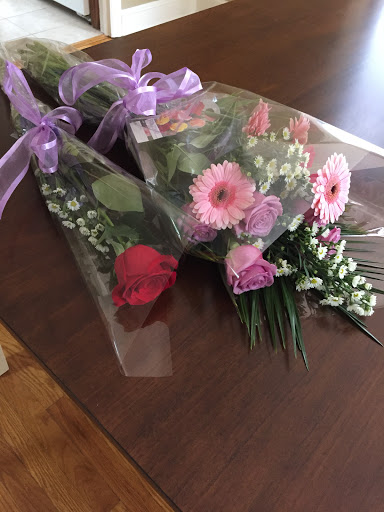 Florist «Park Hill Joyce Flower Shop», reviews and photos, 36 Oak St, Manchester, CT 06040, USA