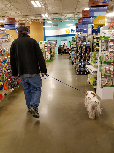 Pet Supply Store «PetSmart», reviews and photos, 6106 Shops Way, Northborough, MA 01532, USA