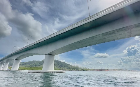 Siri Lanta Bridge image