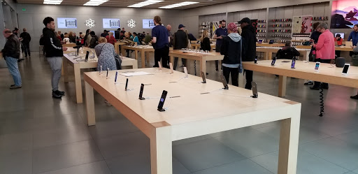 Computer Store «Apple Towson Town Center», reviews and photos, 825 Dulaney Valley Rd, Towson, MD 21204, USA