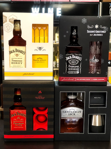 Liquor Store «Miami Beach Liquors», reviews and photos, 814 Alton Rd, Miami Beach, FL 33139, USA