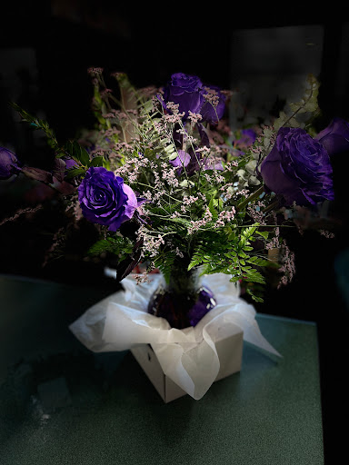 Florist «Alans AAA Florist», reviews and photos, 287 E Highland Ave, San Bernardino, CA 92404, USA