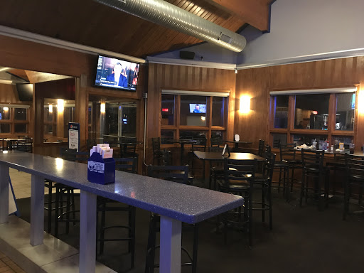 Food and Drink «The Double D Bar & Grill», reviews and photos, 240 N River Rd, Mt Clemens, MI 48043, USA