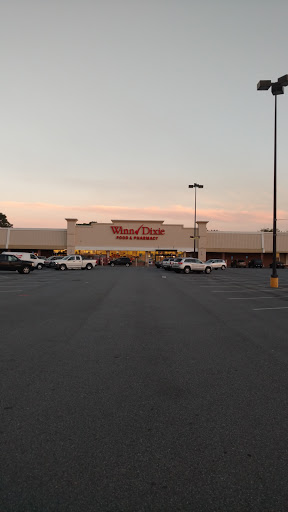 Grocery Store «Winn-Dixie», reviews and photos, 1060 Lakes Blvd, Lake Park, GA 31636, USA