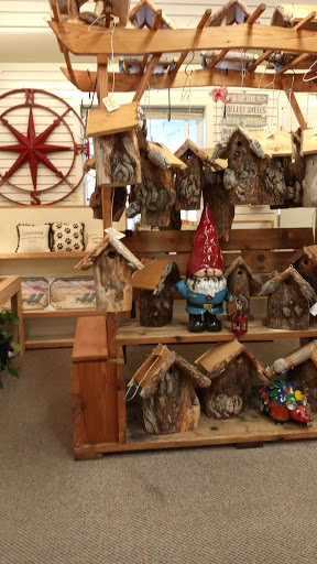 Grocery Store «Mariner Market», reviews and photos, 139 N Hemlock St, Cannon Beach, OR 97110, USA