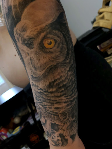 Explore twin peaks tattoo ideas, creative tattoo ideas in Pelham, available at Tattoo Fever