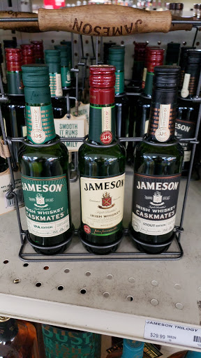 Liquor Store «World Wines & Liquor», reviews and photos, 8760 Mentor Ave, Mentor, OH 44060, USA