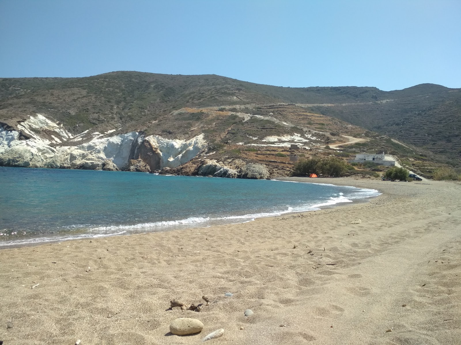 Paralia Monastiria'in fotoğrafı - rahatlamayı sevenler arasında popüler bir yer